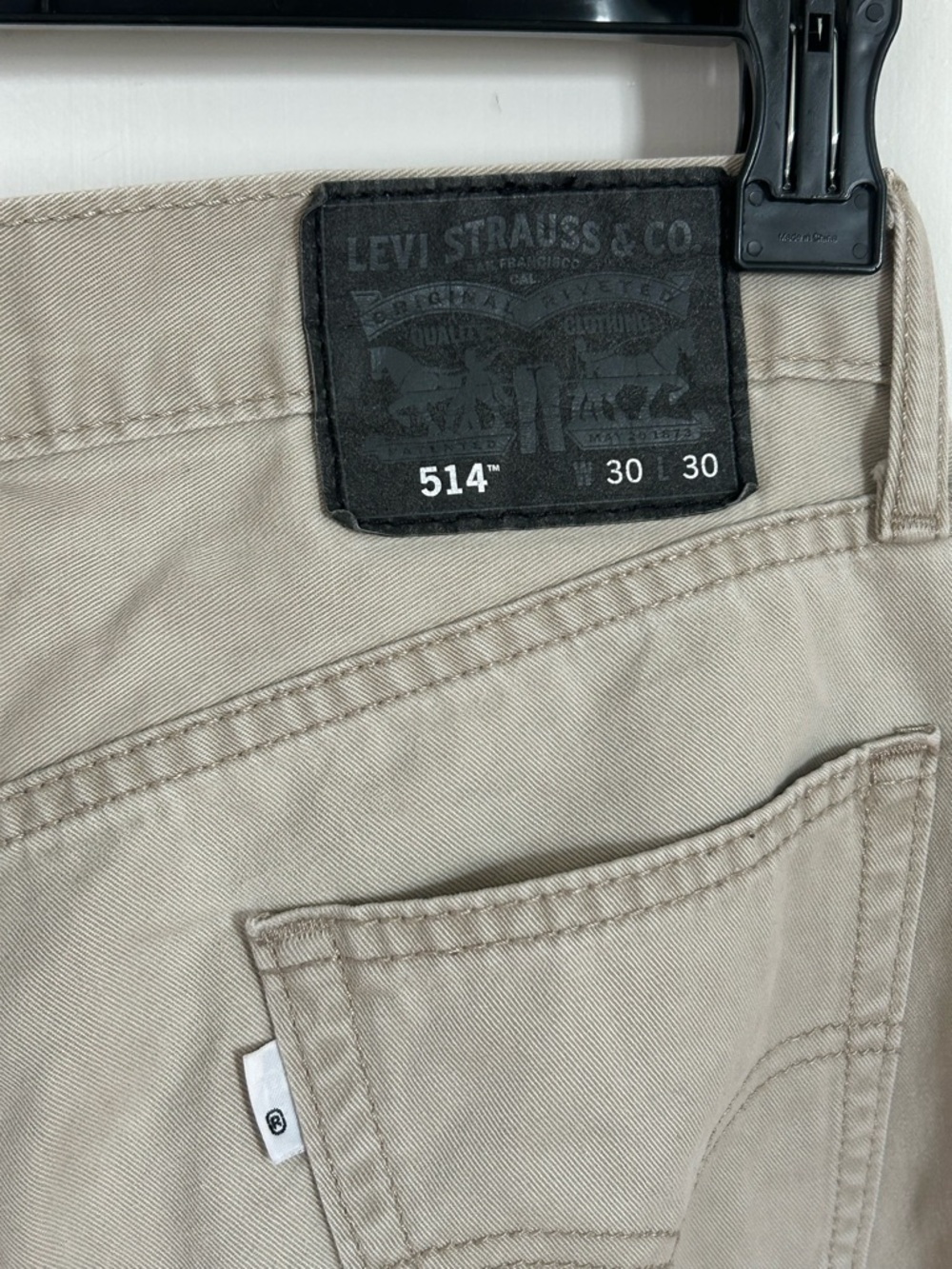 Levi's 514 Slim Straight Jeans in Light Khaki